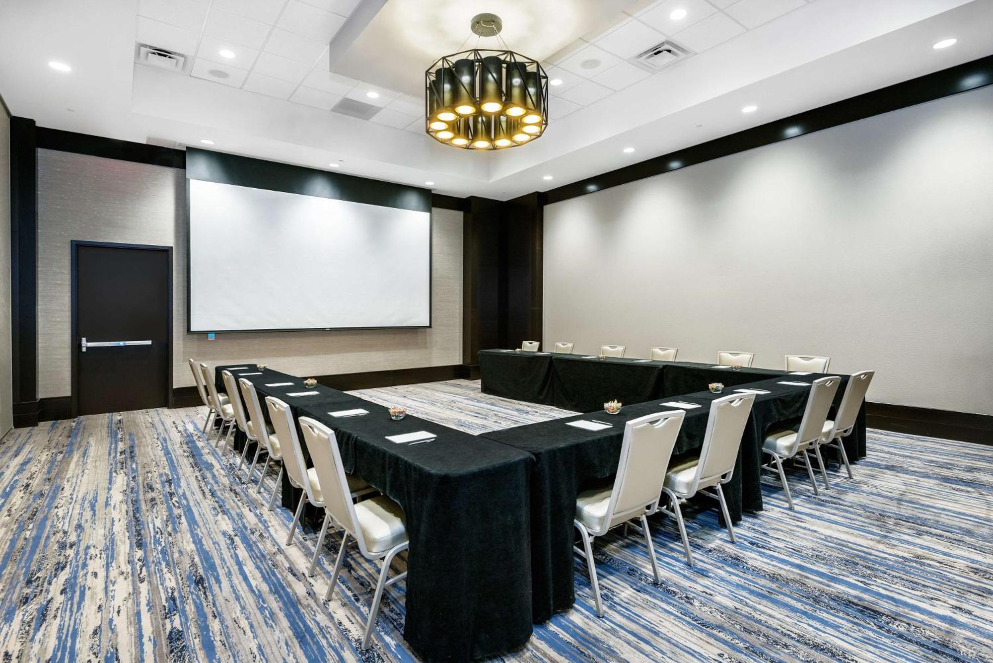 Embassy Suites By Hilton College Station Luaran gambar