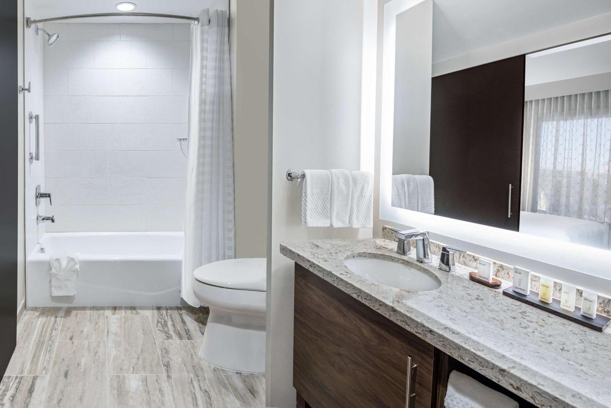 Embassy Suites By Hilton College Station Luaran gambar