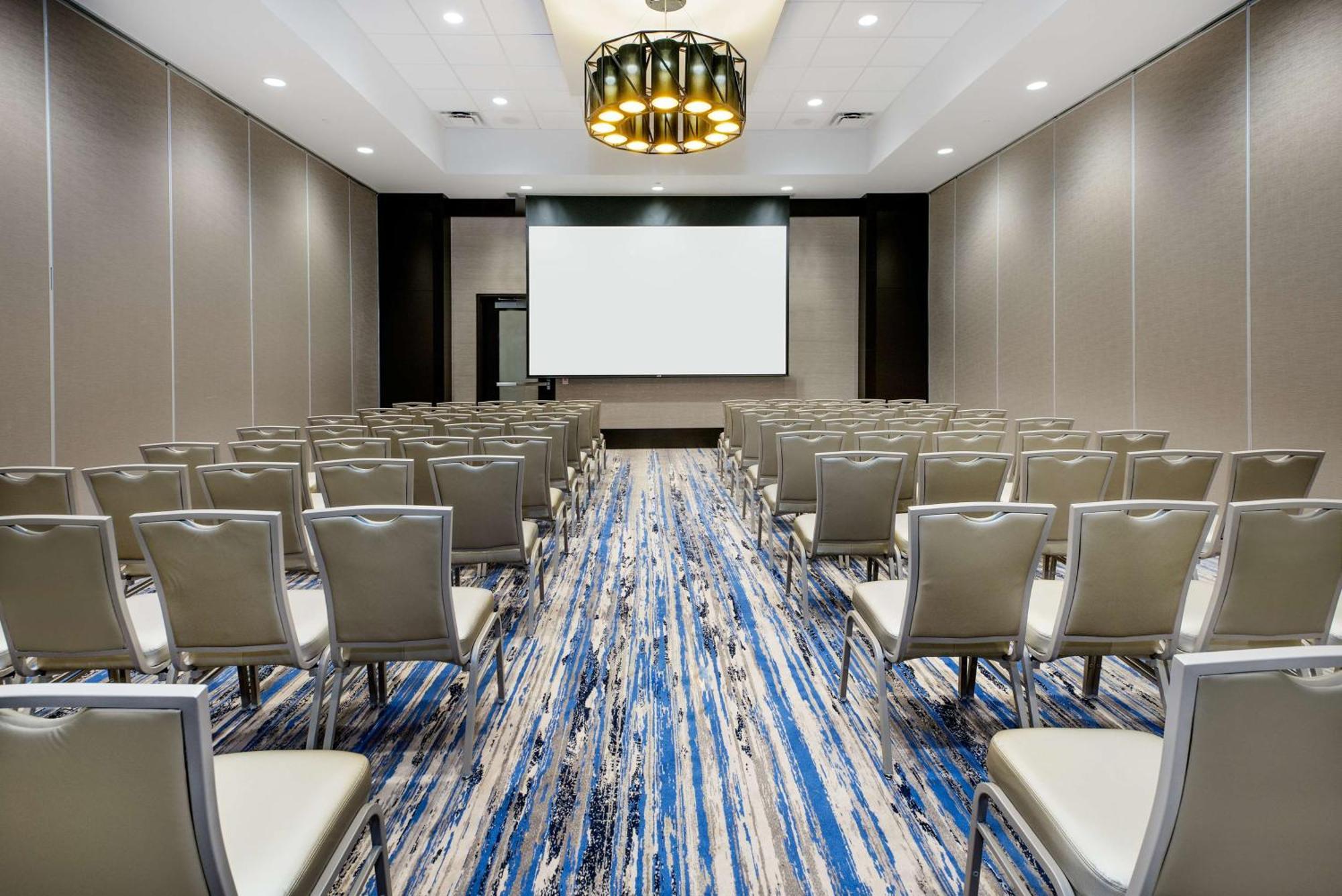 Embassy Suites By Hilton College Station Luaran gambar