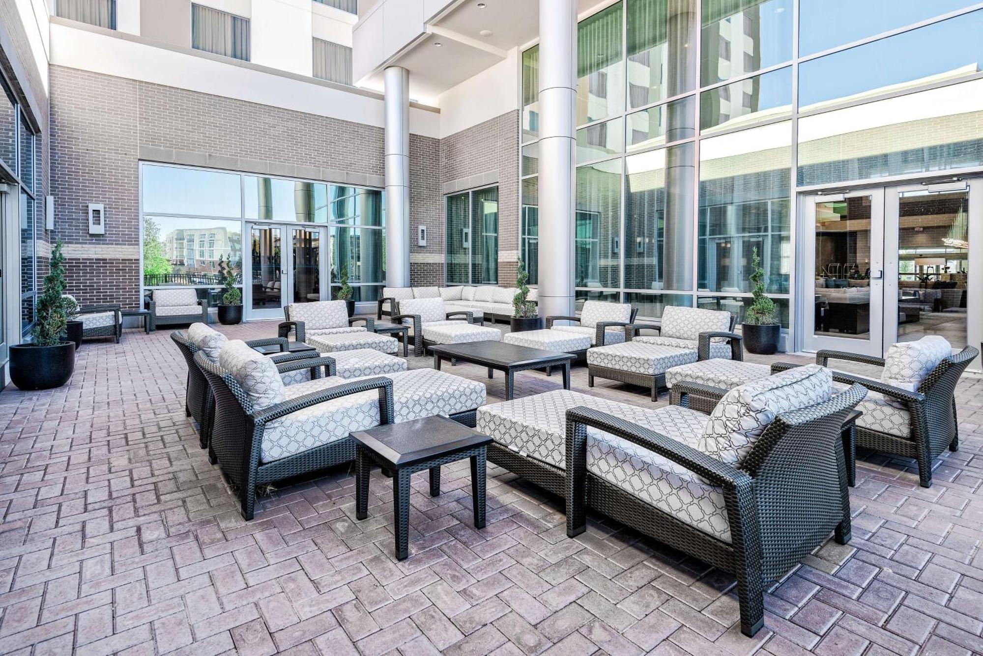 Embassy Suites By Hilton College Station Luaran gambar